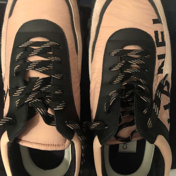 Chanel pink and black sneakers worn once size 41.5 - Picture 6 of 7